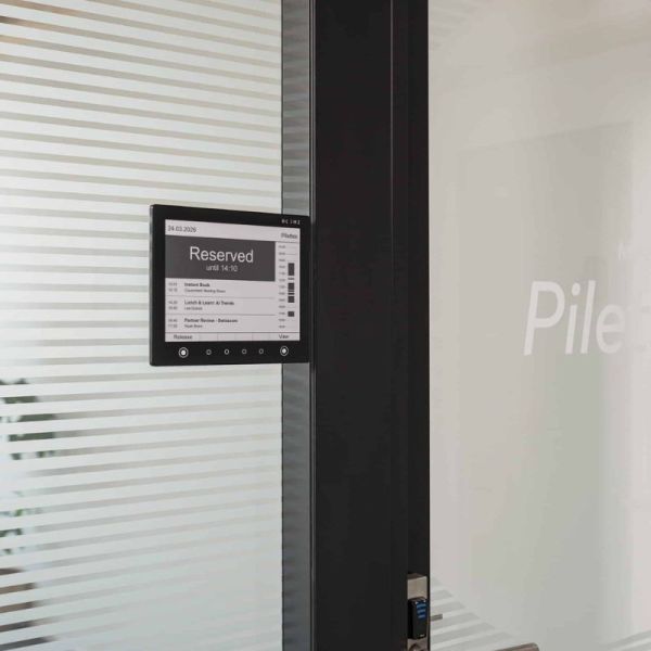 ROOMZ-DISPLAY-V3-B