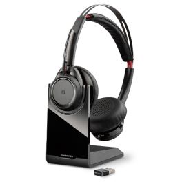 Plantronics Voyager Focus UC con base