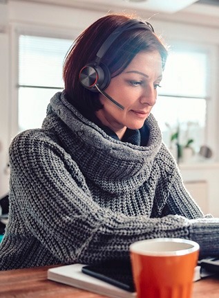 Poly Voyager Focus 2 USB-c-c Teams+ adattatore USB-C/A+ Base - Onedirect