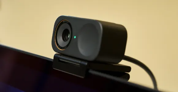 Webcam e soluzioni video Insta360 per le aziende