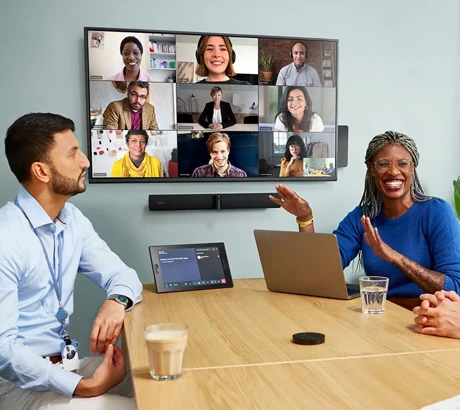 Sistema videoconferenza all in one per sale piccole e spazi collaborativi Sistema videoconferenza all in one per sale piccole e spazi collaborativi