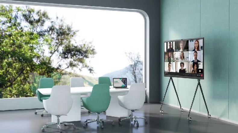 La MeetingBoard Yealink offre connettività compatibile con Teams e Zoom